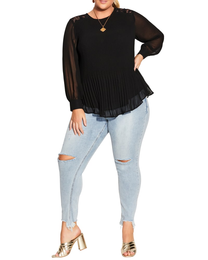 Front of a model wearing a size S Finley Lust After Top in Black by City Chic. | dia_product_style_image_id:300396